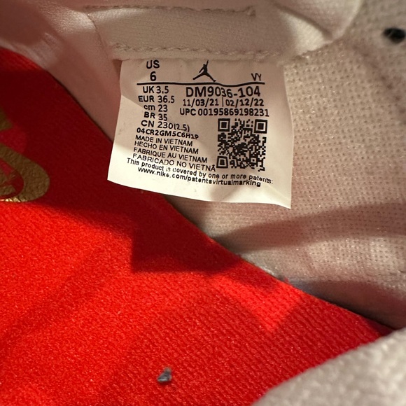 Jordan Kids' 1 Retro High OG in Denim Blue and White - Picture 5 of 5